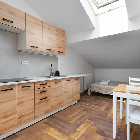 Apartment Close-golden In - Marcinkowskiego Warsaw
